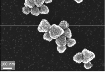 Nanocristaux colloïdaux d’oxyde de zinc dopés à l’aluminium.